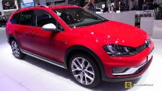 2015 Volkswagen Golf Alltrack TDI at 2014 Paris Auto Show