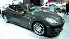 2013 Porsche Panamera 4 Platinum Edition at 2013 NY Auto Show