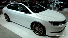 2015 Chrysler 200 S at 2014 Chicago Auto Show