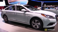 2016 Hyundai Sonata Plug-in Hybrid at 2015 Detroit Auto Show