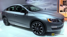2016 Volvo S60 Cross Country at 2015 Detroit Auto Show